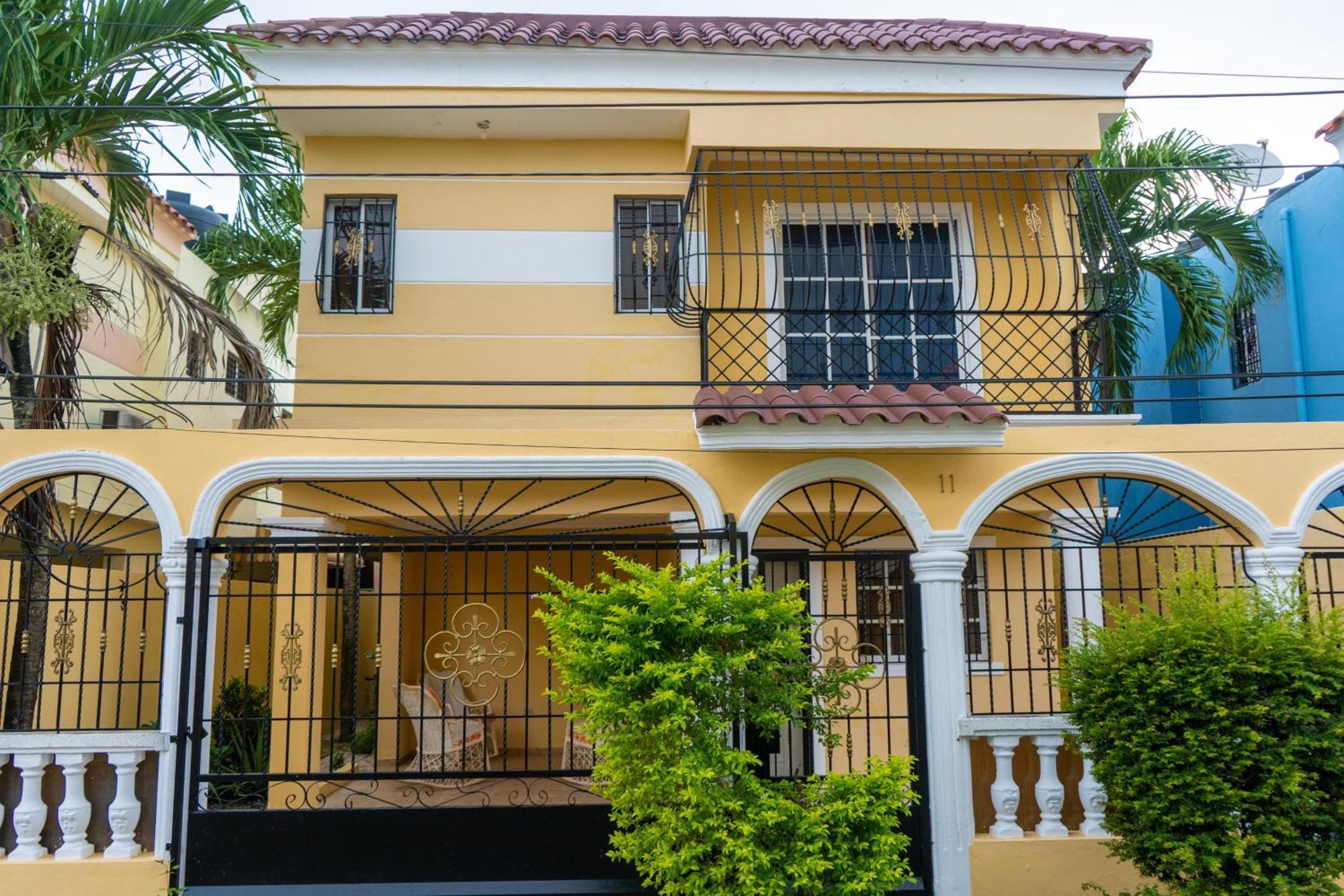 Вилла Casa Familiar Acogedora En Zona Residencial Ла-Груа Экстерьер фото